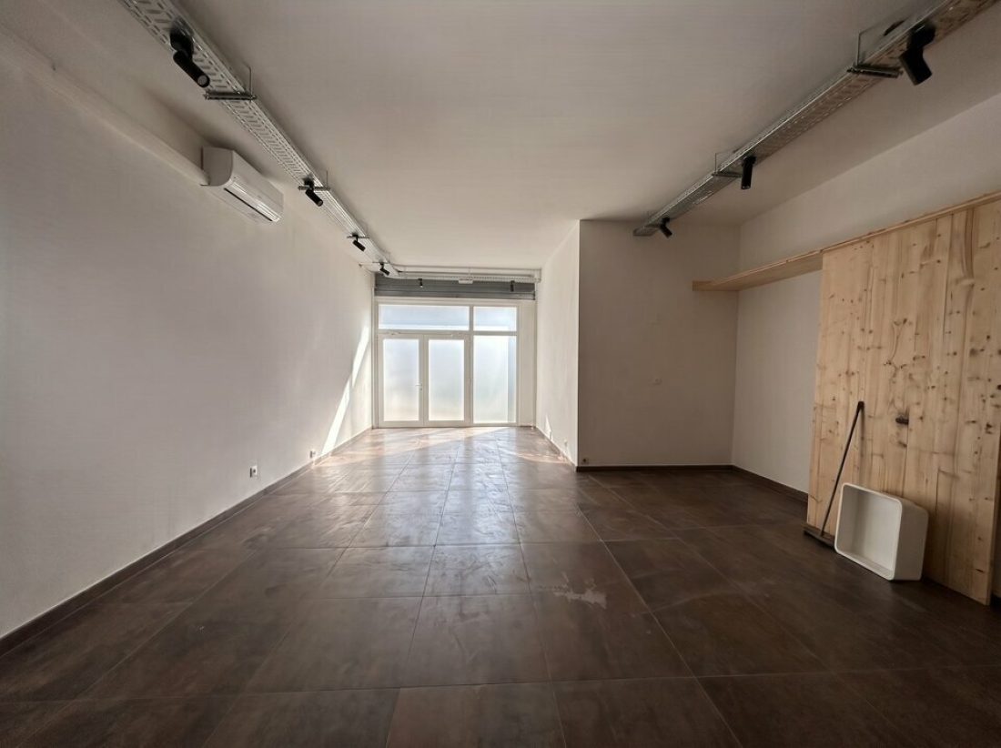 Photo 1 – location Locaux commerciaux	ANTIBES (06160)