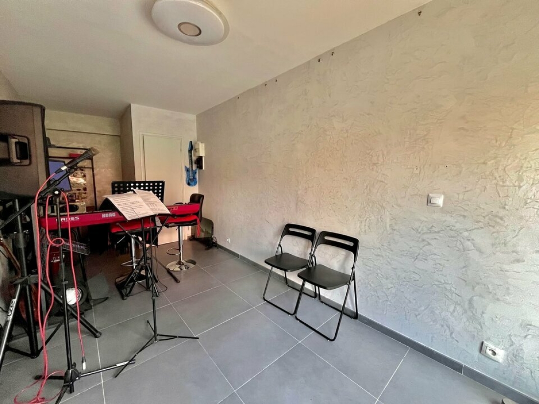 Photo 4 – vente Locaux commerciaux	 (06700)