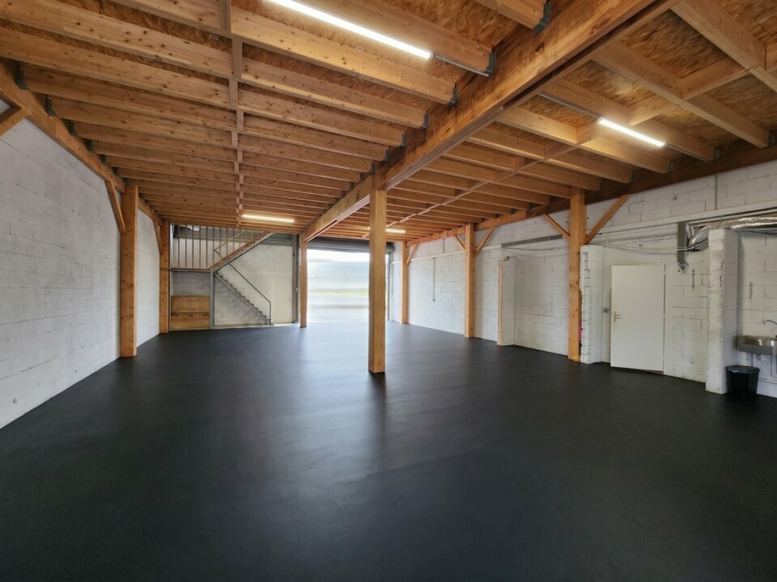 Photo 4 – location Locaux commerciaux	SAINT RAPHAEL (83700)