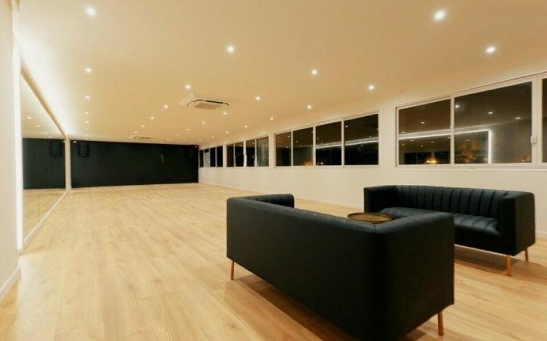 Photo 1 – vente bureaux	CANNES LA BOCCA (06150)