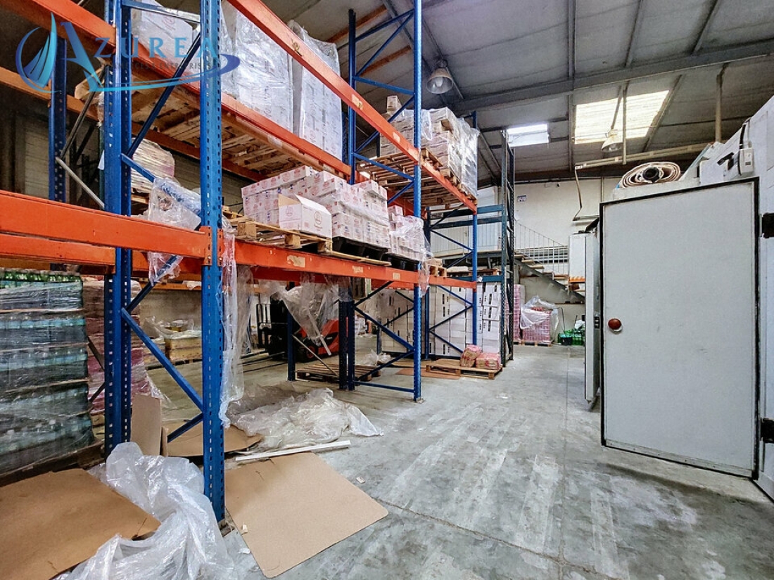 Photo 4 – location Entrepôts / activités	CONTES (06390)
