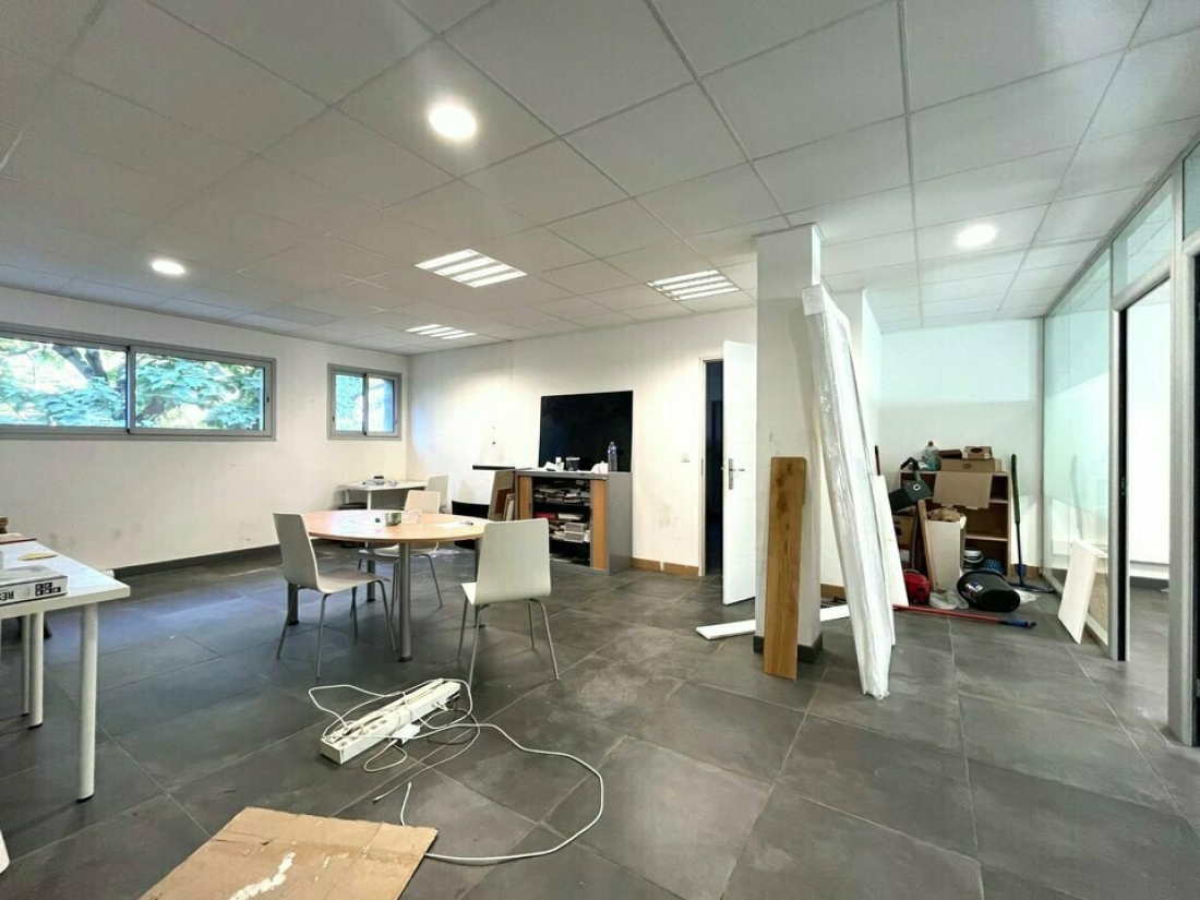 Photo 2 – vente bureaux	VENCE (06140)