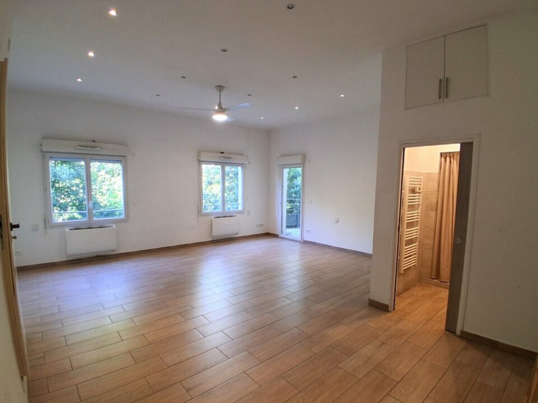 Photo 2 – location bureaux	ANTIBES (06600)