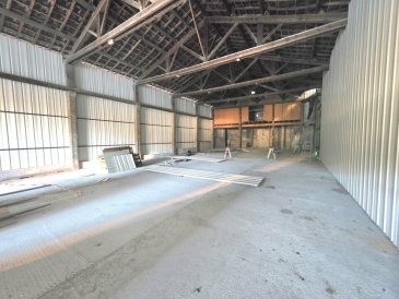 Photo 1 – location Entrepôts / activités	CARROS (06510)