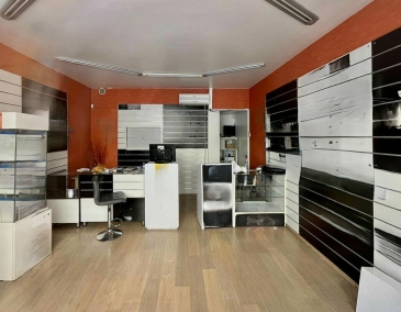 Photo 1 – location Locaux commerciaux	GRASSE (06130)