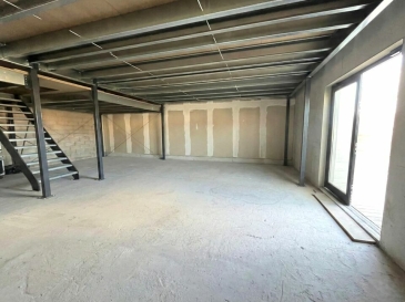 Photo 1 – location Locaux commerciaux	VIDAUBAN (83550)