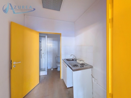 Photo 6 – location Locaux commerciaux	SAINT LAURENT DU VAR (06700)