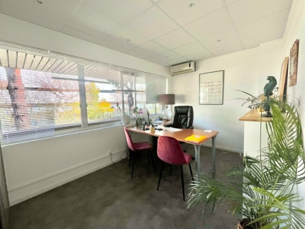 Photo 2 – location bureaux	SAINT LAURENT DU VAR (06700)