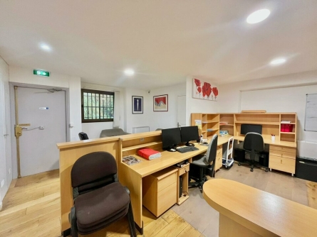 Photo 3 – vente bureaux	SAINT LAURENT DU VAR (06700)