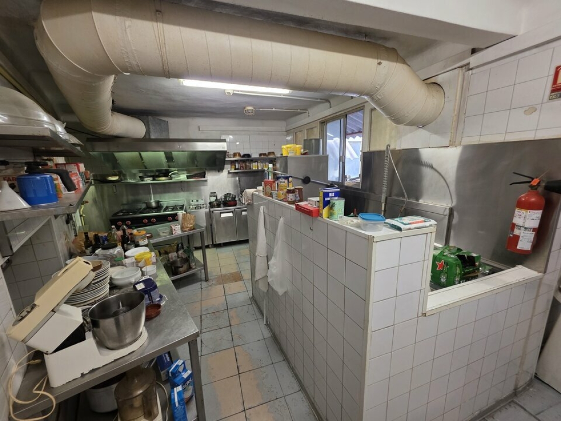 Photo 3 – vente Locaux commerciaux	SAINT LAURENT DU VAR (06700)