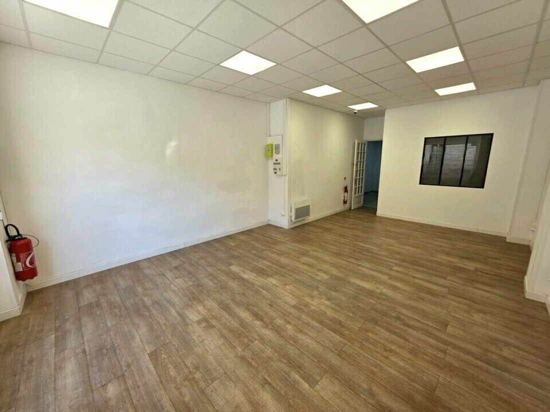 Photo 1 – vente Locaux commerciaux	NICE (06300)