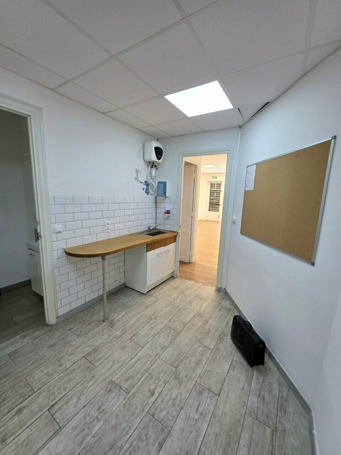 Photo 4 – vente Locaux commerciaux	NICE (06300)