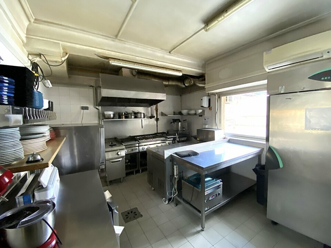 Photo 3 – vente Locaux commerciaux	SAINT LAURENT DU VAR (06700)