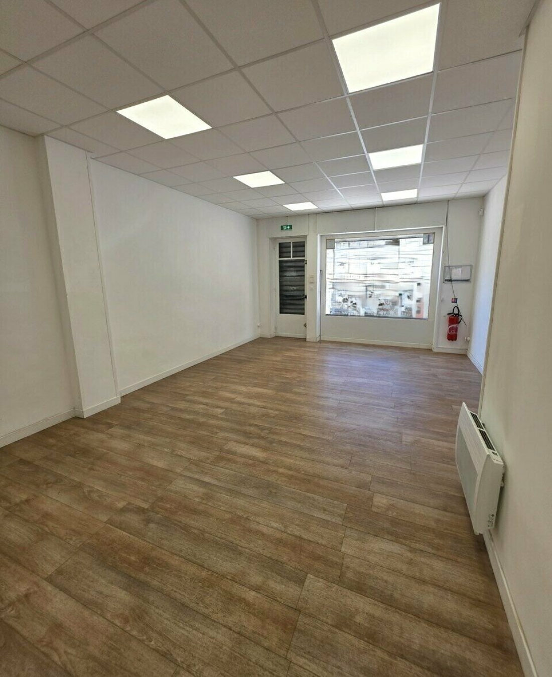 Photo 2 – location Locaux commerciaux	NICE (06300)