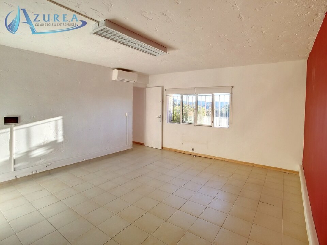 Photo 6 – vente Entrepôts / activités	CARROS (06510)