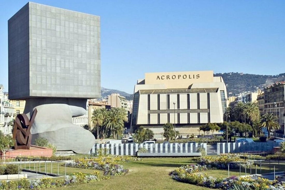 Photo 1 – location Locaux commerciaux	NICE (06300)