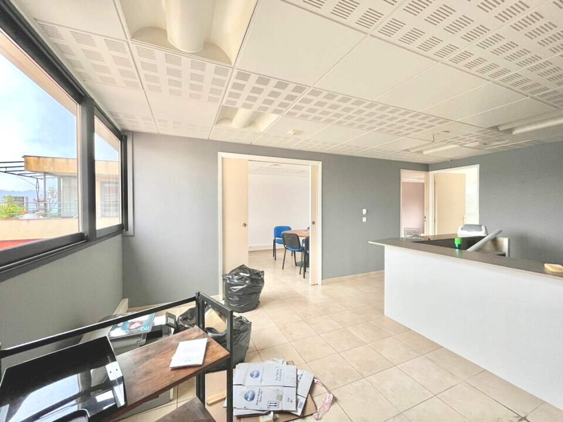 Photo 2 – vente bureaux	MOUANS SARTOUX (06370)