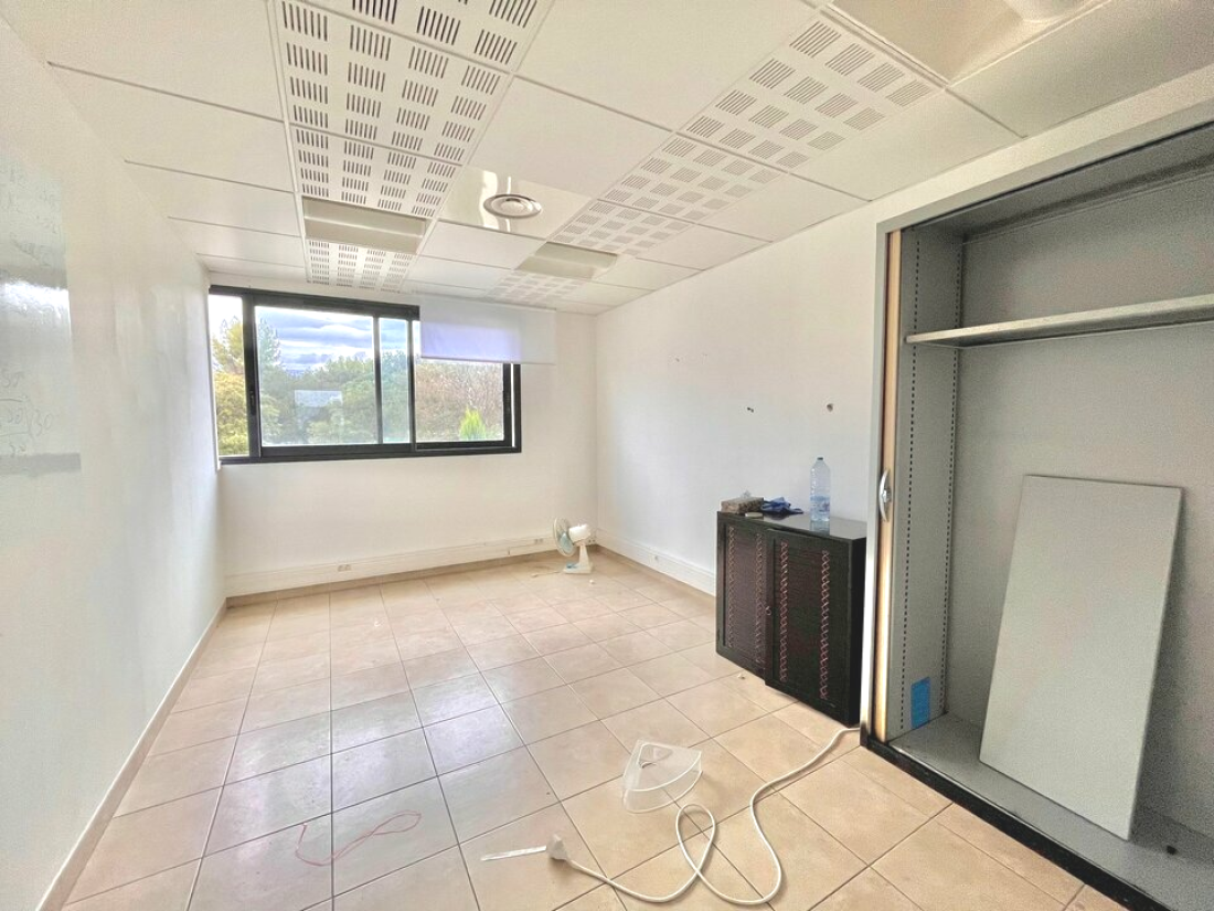 Photo 4 – vente bureaux	MOUANS SARTOUX (06370)