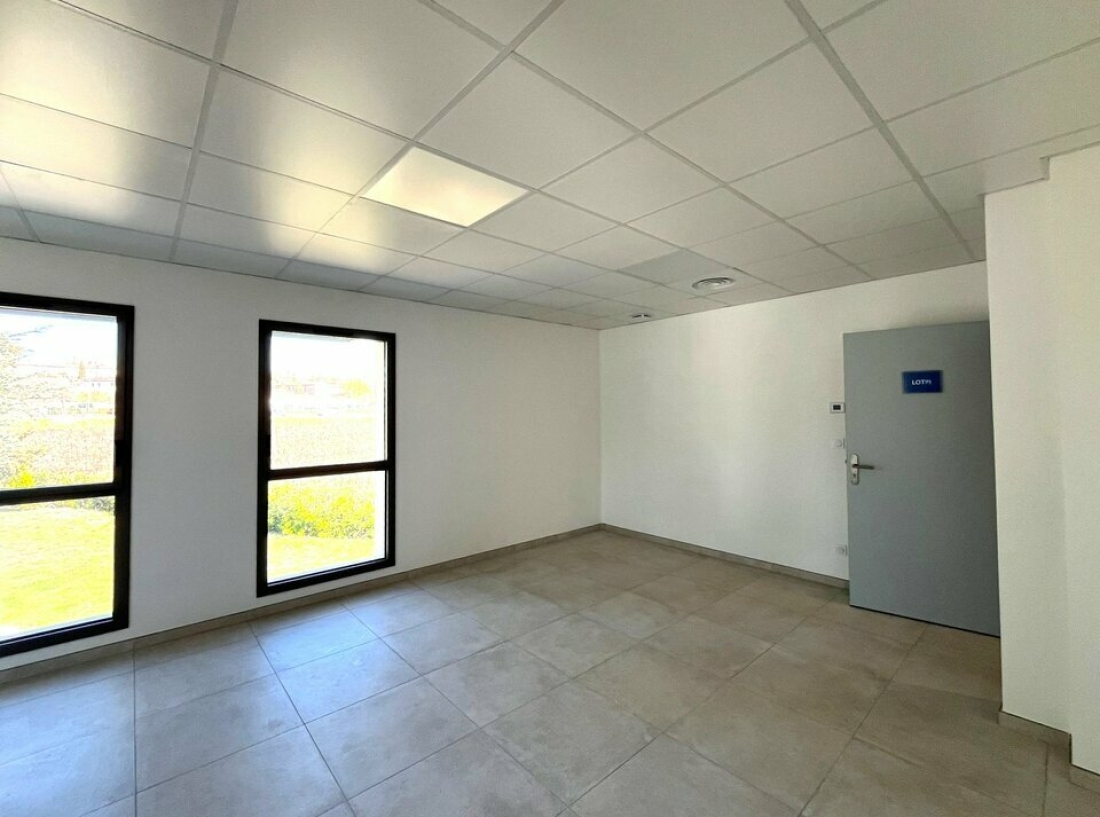 Photo 3 – vente bureaux	LORGUES (83510)