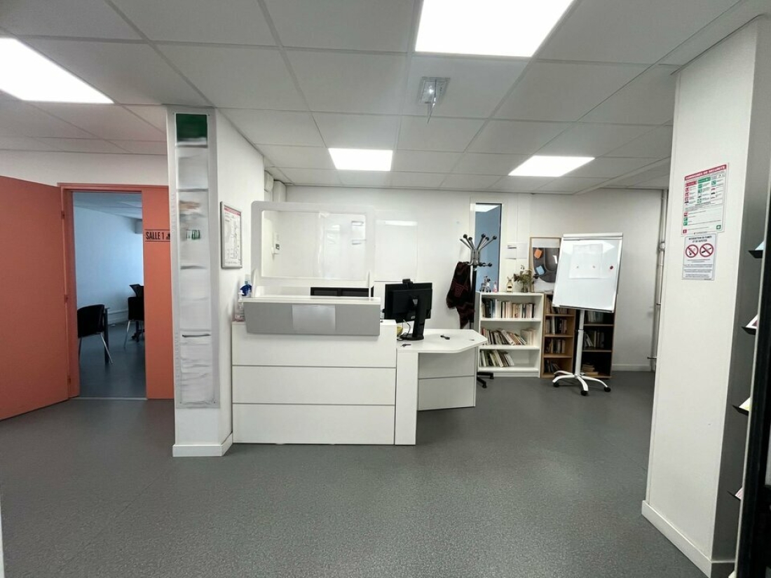 Photo 4 – vente bureaux	CAGNES SUR MER (06800)