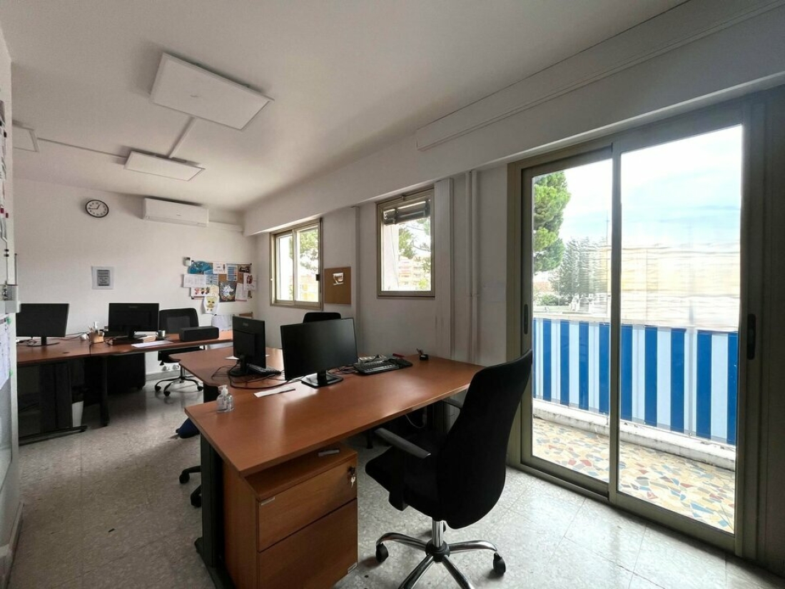 Photo 8 – vente bureaux	CAGNES SUR MER (06800)