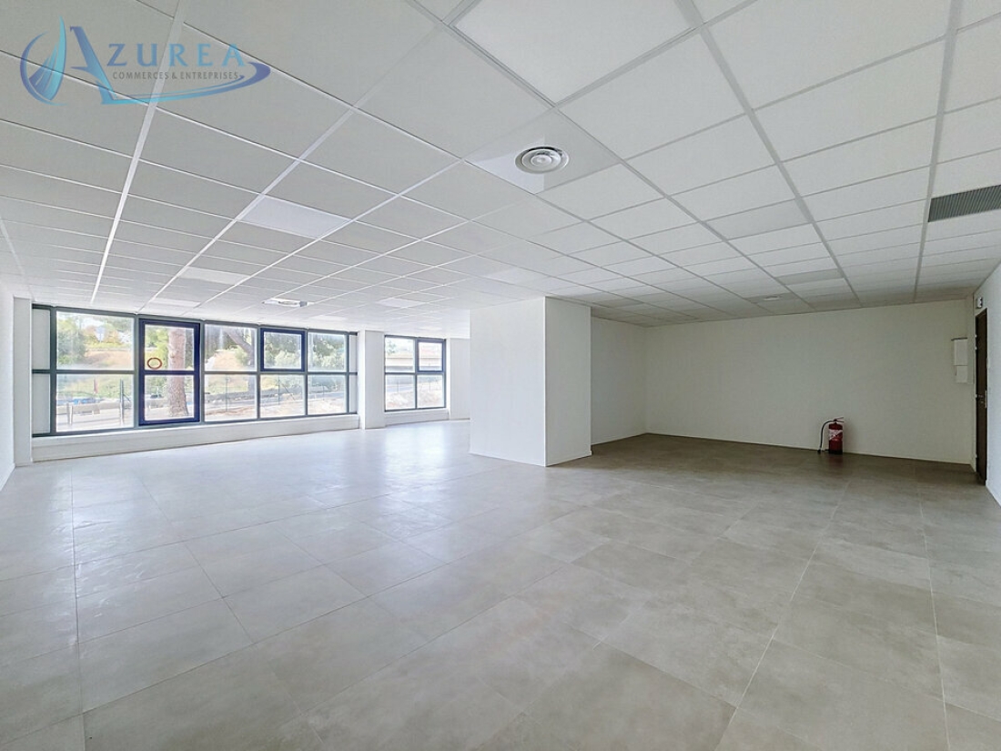 Photo 1 – location bureaux	VILLENEUVE LOUBET (06270)