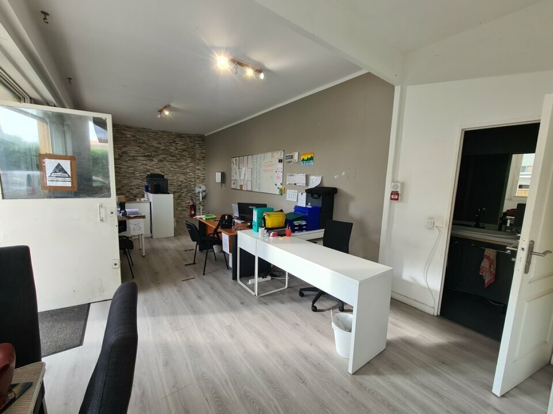 Photo 2 – location bureaux	CAGNES SUR MER (06800)