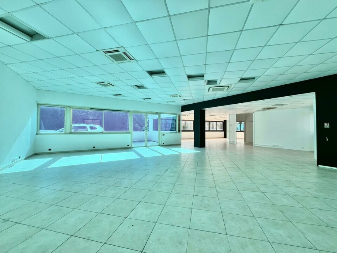 Photo 4 – location Locaux commerciaux	VALLAURIS (06220)