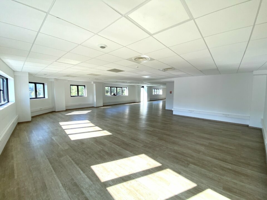 Photo 1 – location bureaux	NICE (06300)