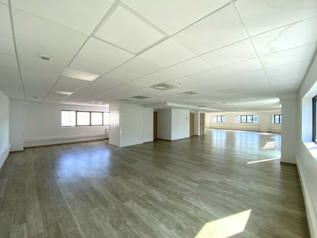Photo 2 – location bureaux	NICE (06300)