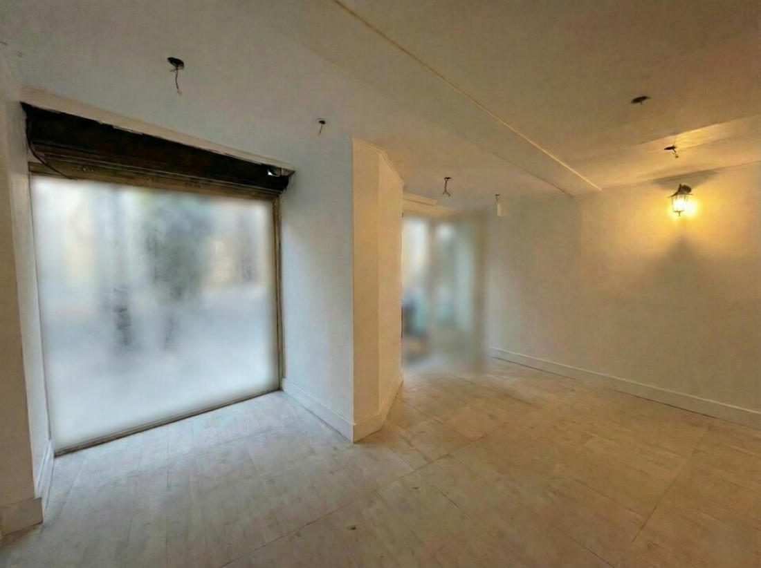 Photo 2 – location Locaux commerciaux	DRAGUIGNAN (83300)