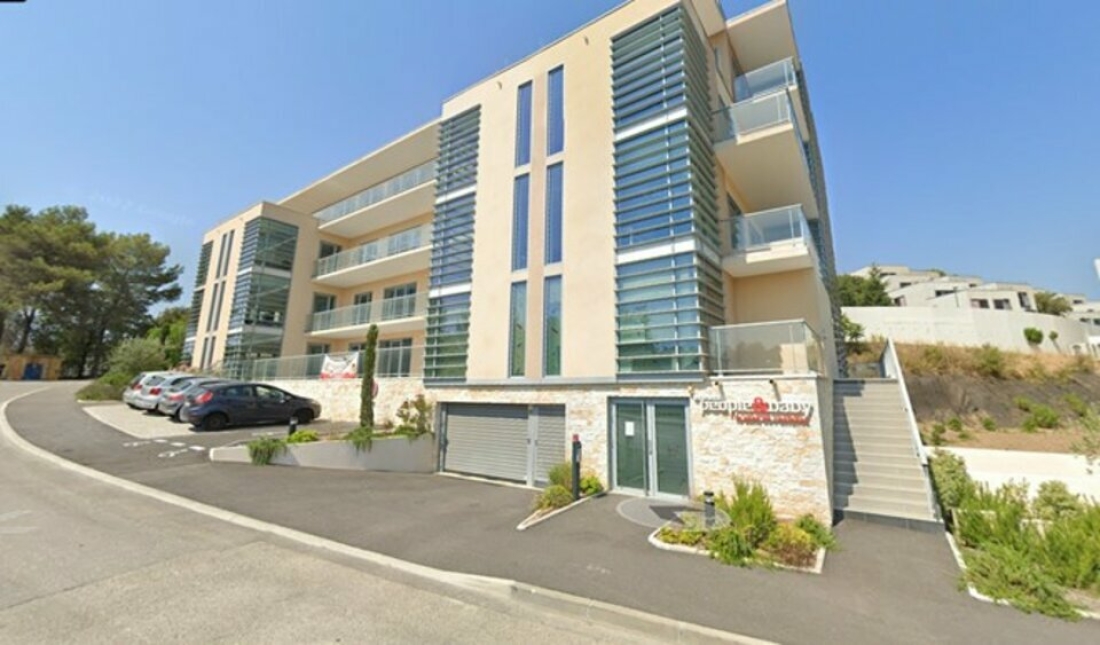 Photo 1 – location bureaux	BIOT (06410)