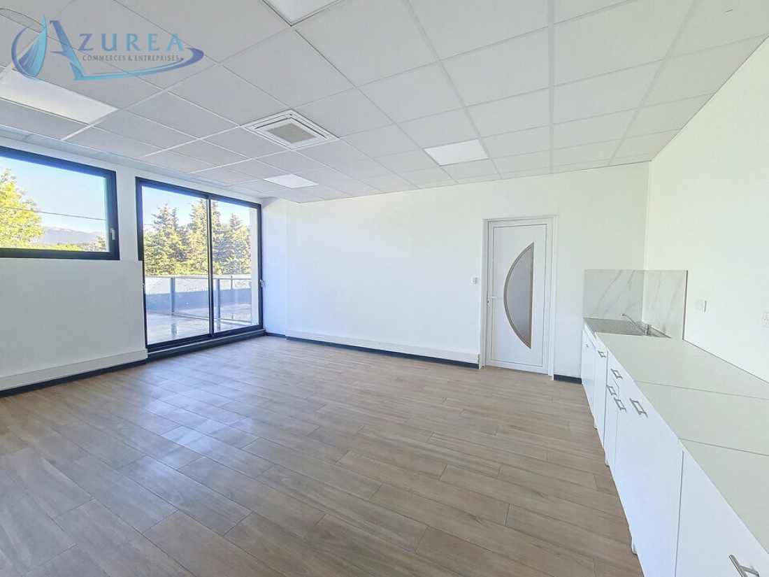 Photo 4 – location bureaux	BIOT (06410)