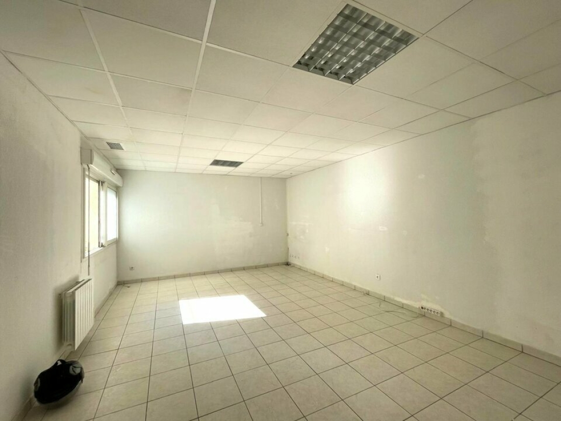 Photo 3 – location bureaux	CAGNES SUR MER (06800)