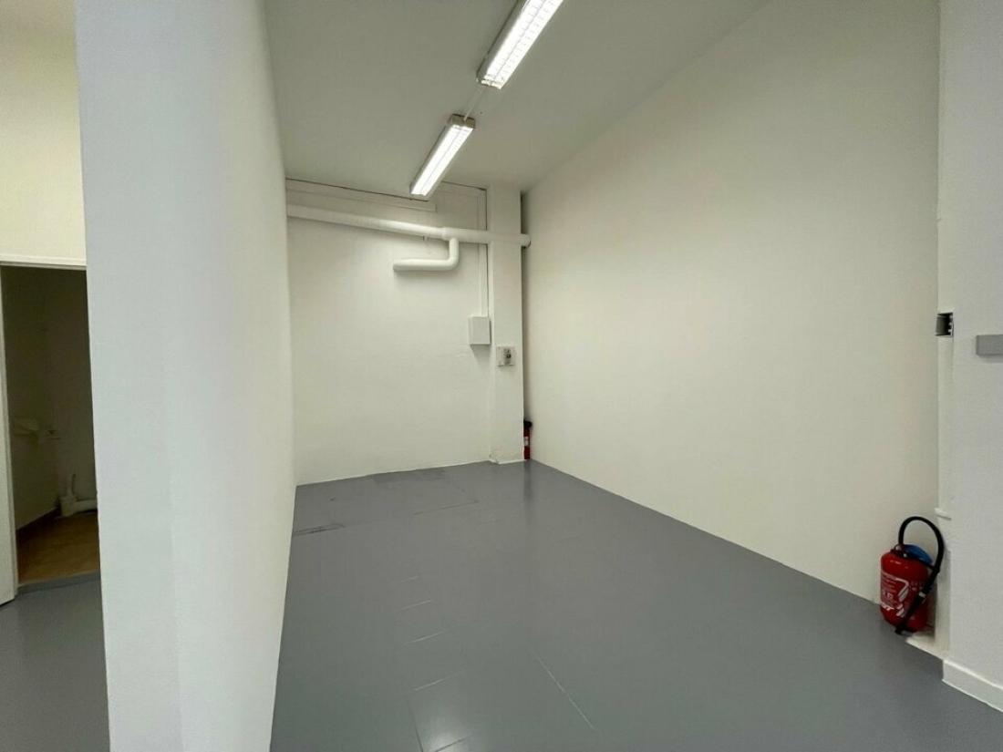 Photo 8 – vente Entrepôts / activités	ANTIBES (06600)