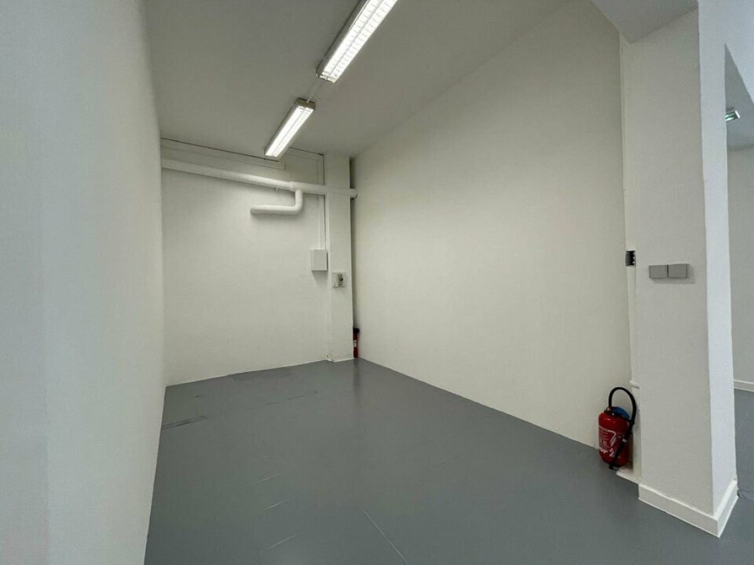 Photo 5 – vente Entrepôts / activités	ANTIBES (06600)