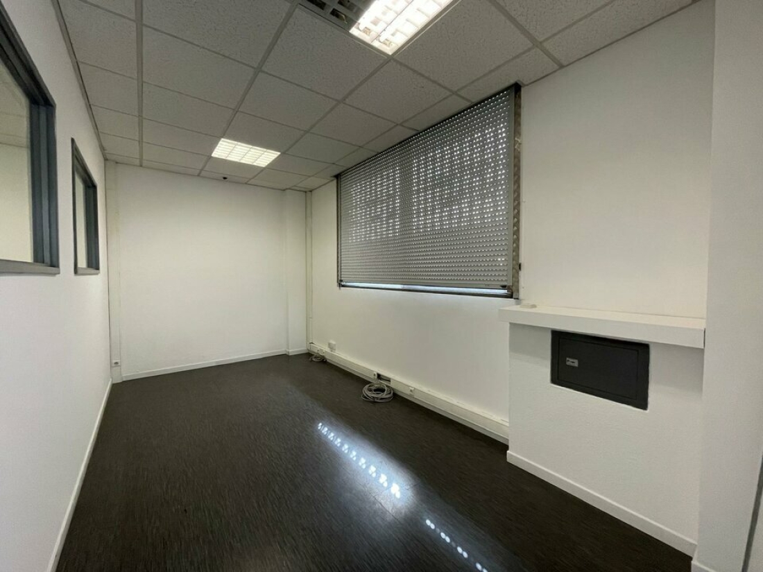 Photo 9 – vente Entrepôts / activités	ANTIBES (06600)