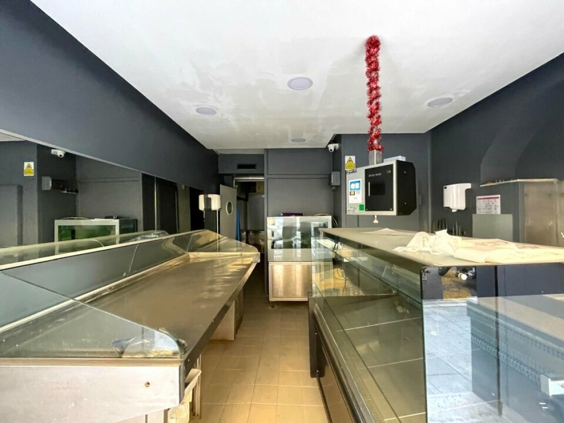 Photo 2 – vente Locaux commerciaux	 (06300)