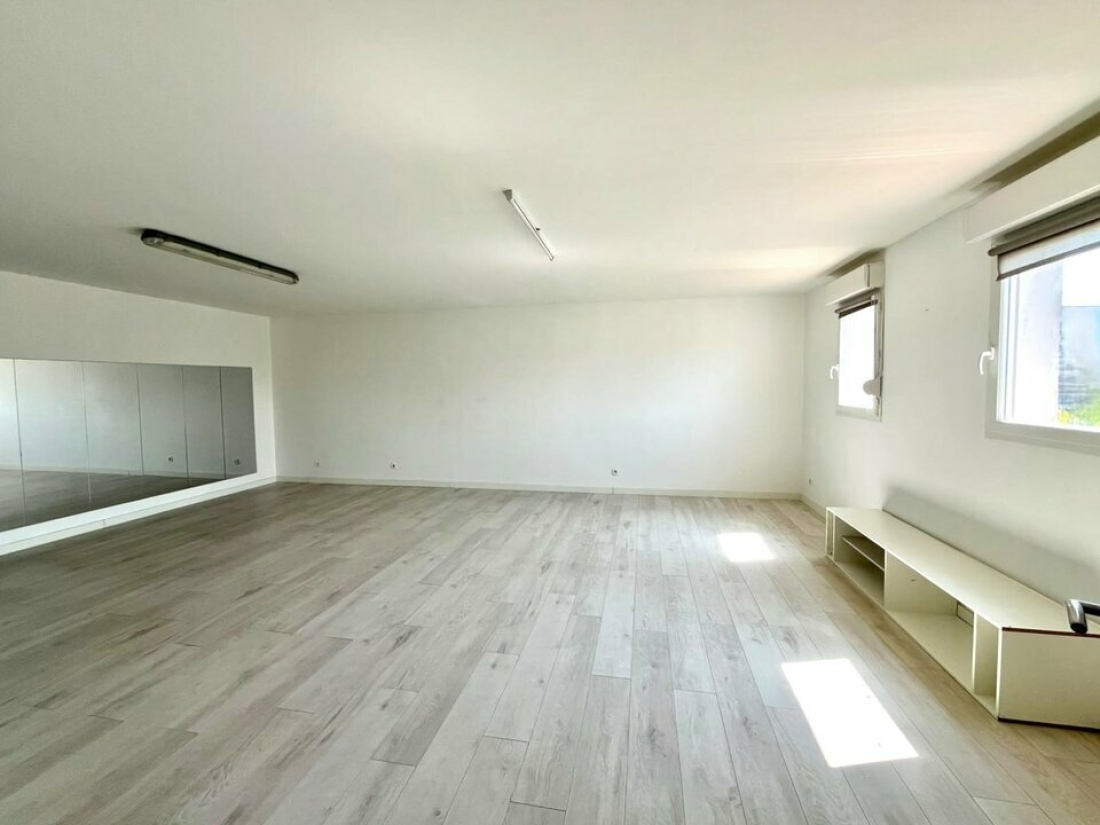 Photo 2 – location bureaux	ROQUEBRUNE SUR ARGENS (83520)