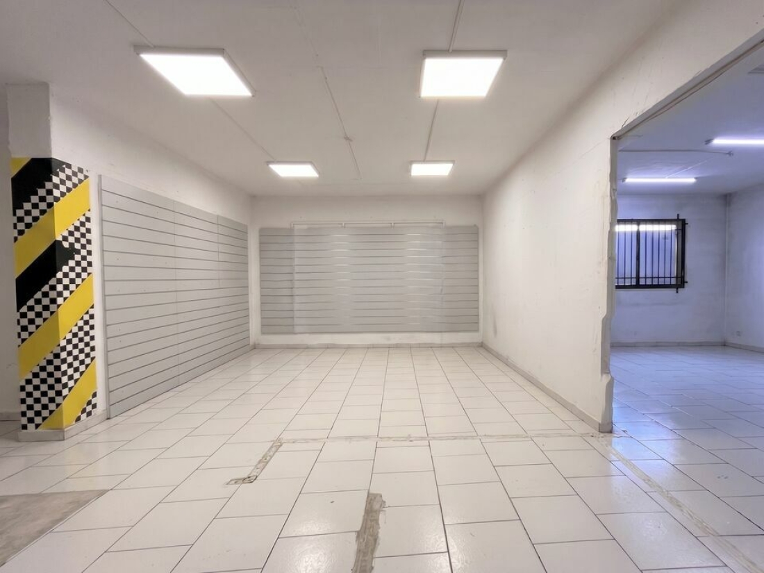 Photo 2 – location Locaux commerciaux	ANTIBES (06600)