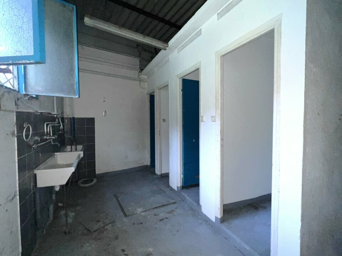Photo 5 – location Entrepôts / activités	LA TRINITÉ (06340)