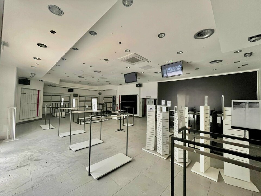 Photo 1 – location Locaux commerciaux	BRIGNOLES (83170)