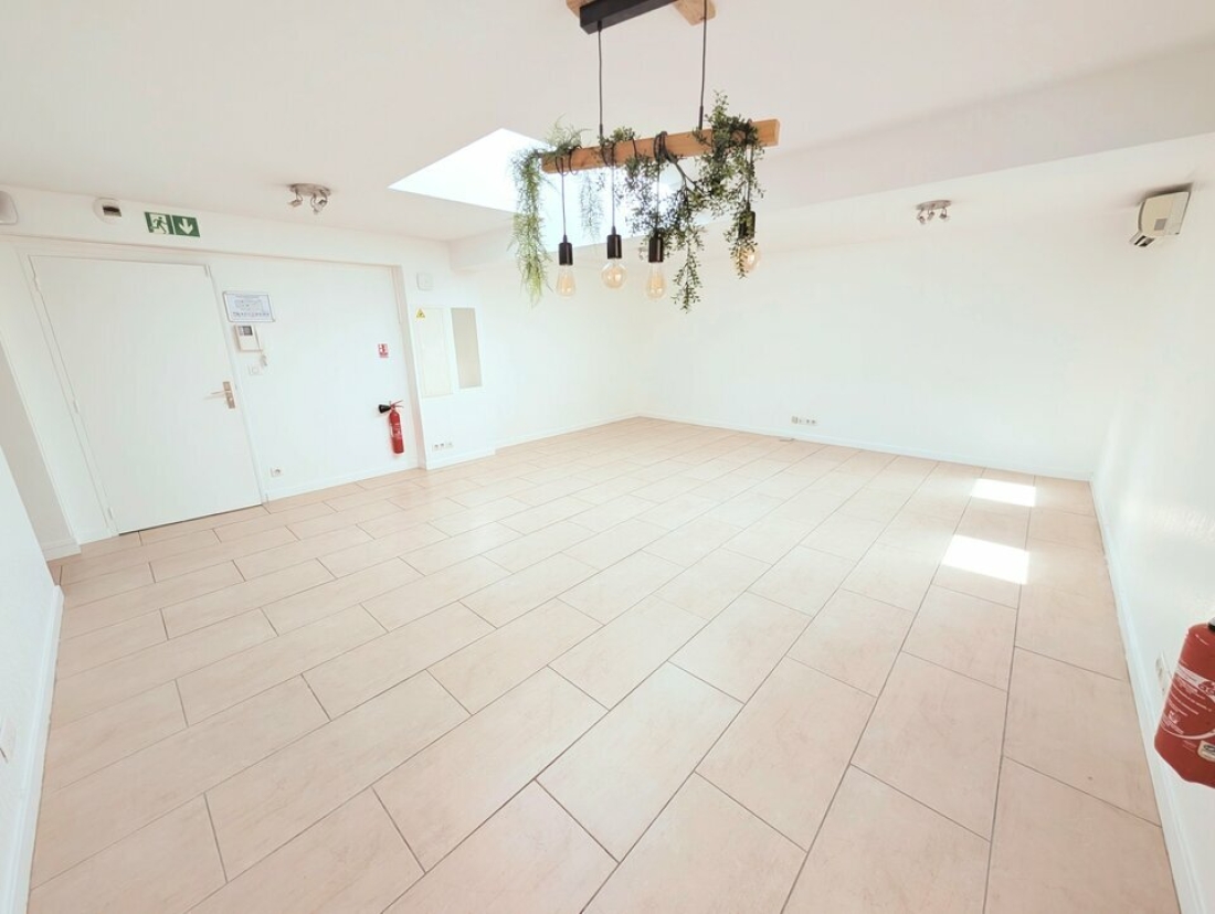 Photo 2 – location bureaux	LE CANNET (06110)