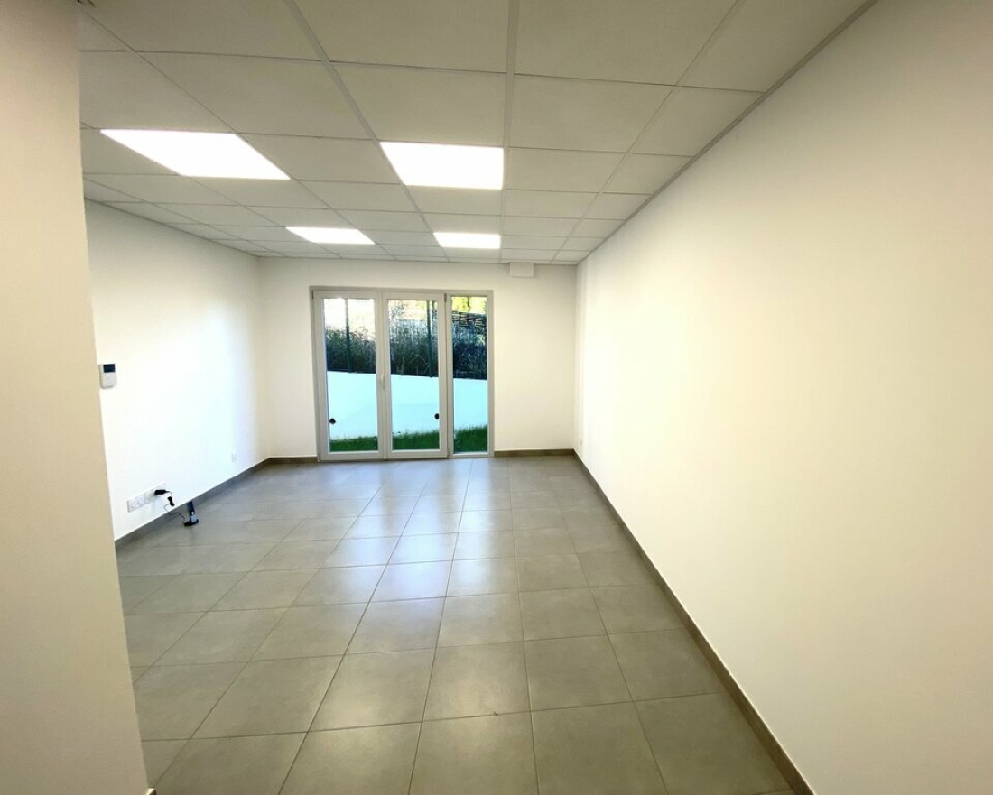 Photo 2 – location bureaux	VILLENEUVE LOUBET (06270)