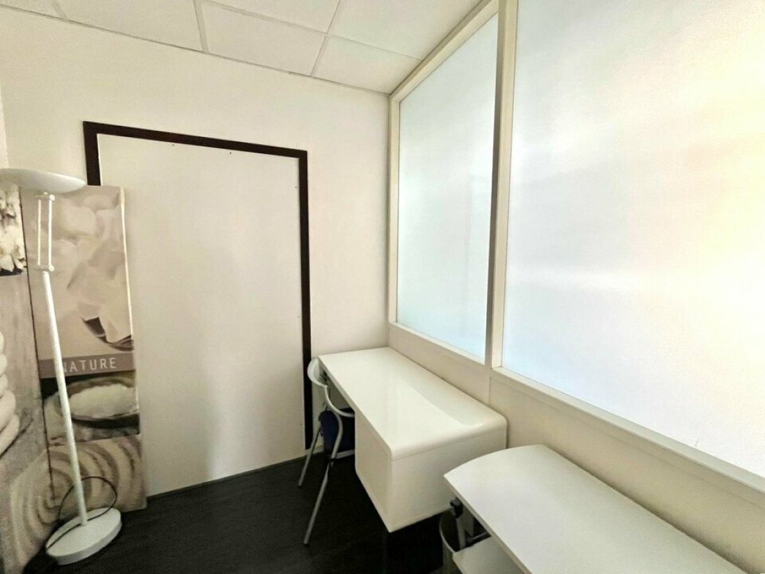 Photo 5 – location Locaux commerciaux	FREJUS (83600)