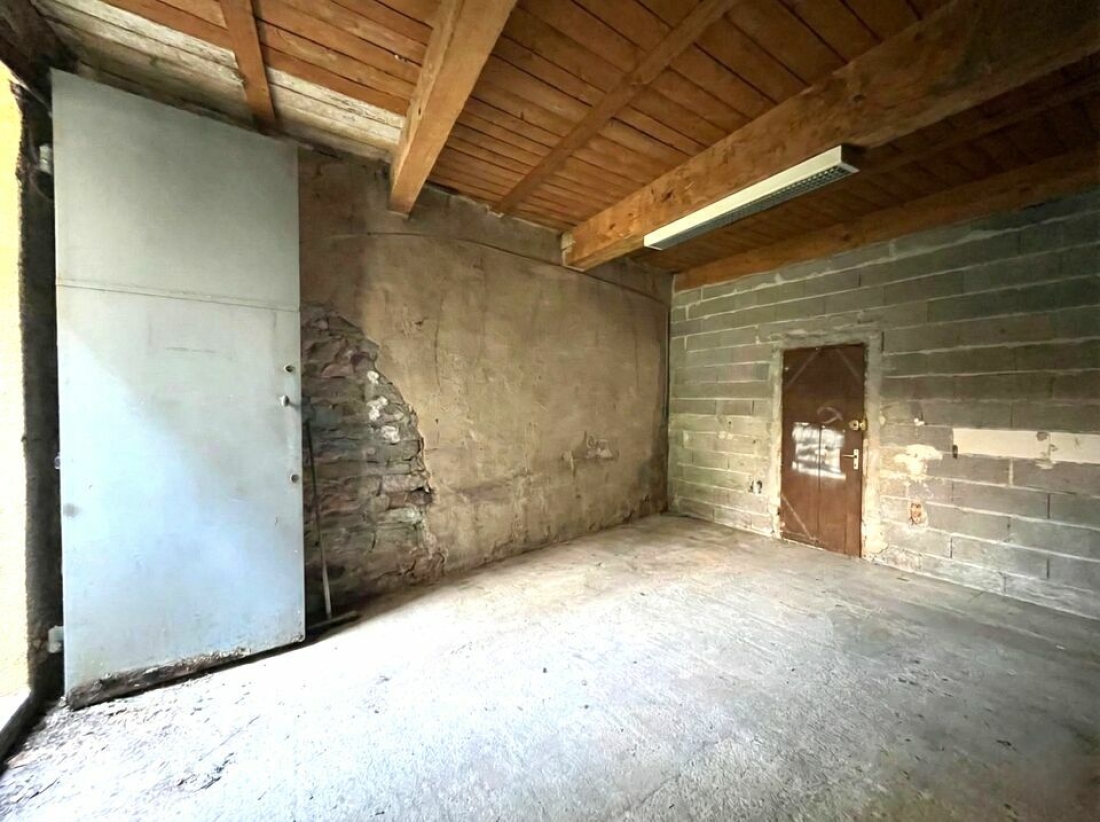 Photo 2 – vente Entrepôts / activités	LE LUC (83340)