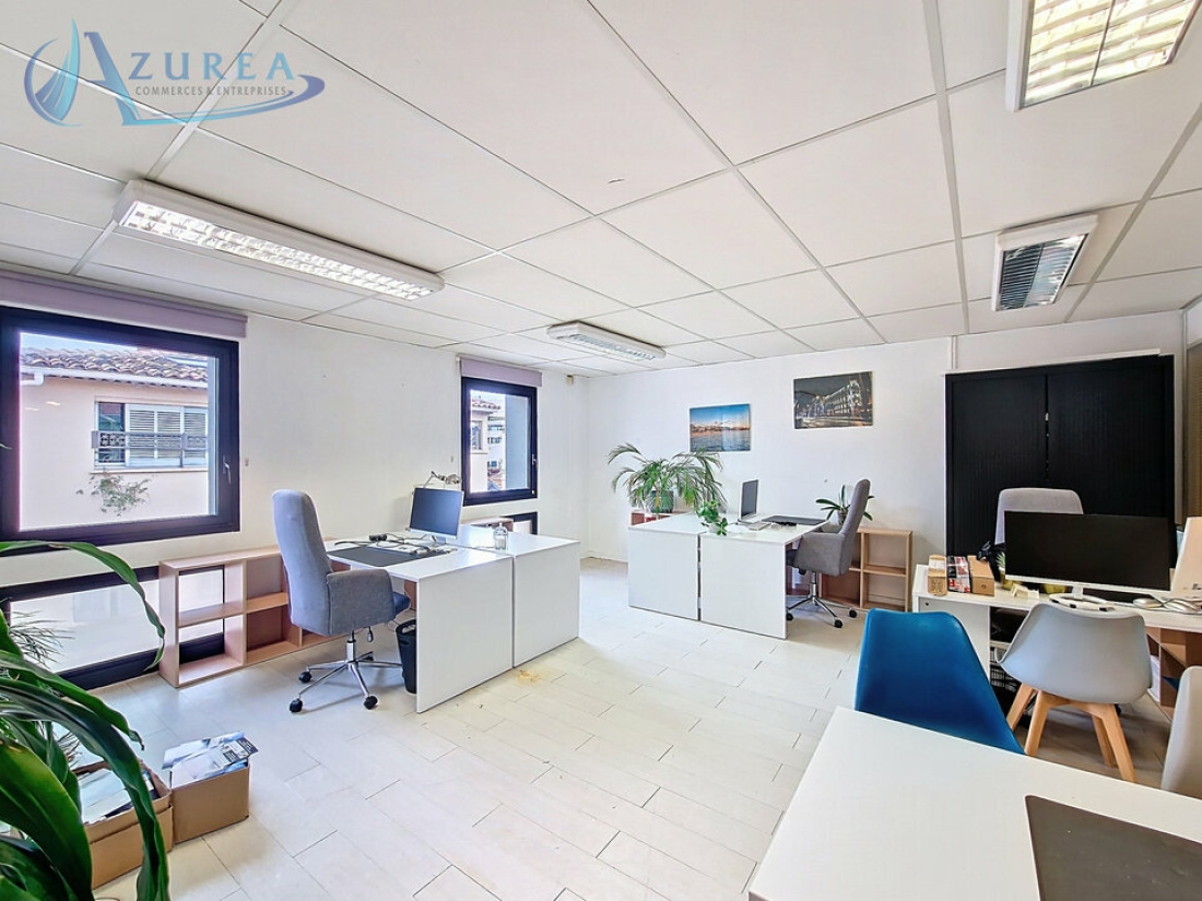 Photo 2 – location bureaux	CANNES (06400)