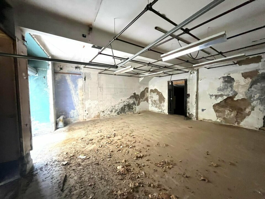 Photo 3 – vente Locaux commerciaux	LE LUC (83340)