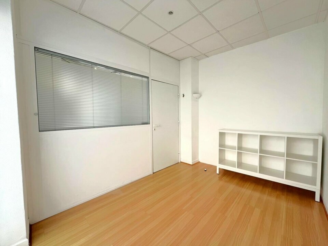 Photo 2 – location bureaux	NICE (06300)