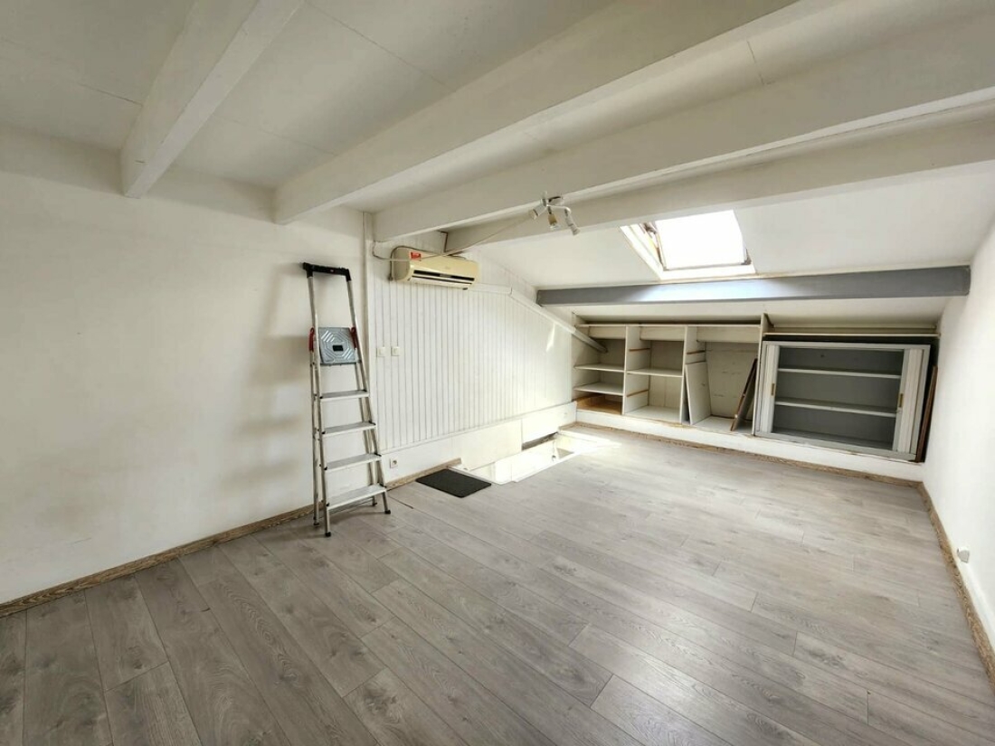 Photo 5 – location Entrepôts / activités	PUGET SUR ARGENS (83480)